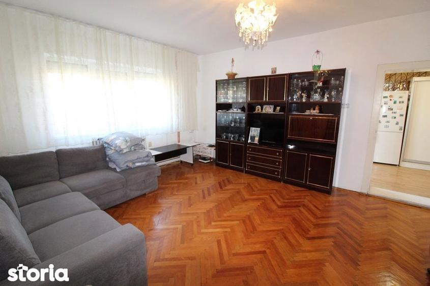 Vand casa P+E+Pod in Ha?eg, teren 700 mp, garaj, filigorie... - 2