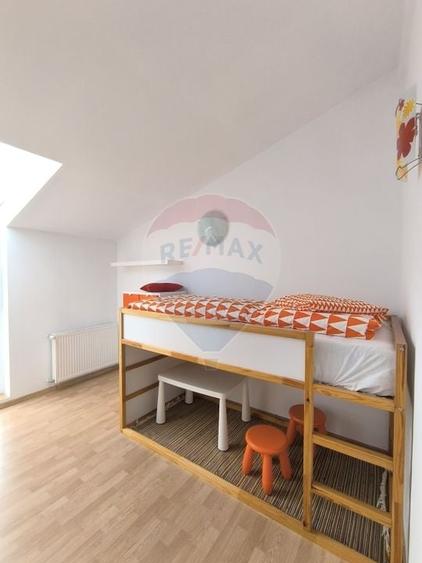 Casă de vanzare - 39