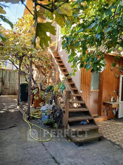 Casa din 1995 in zona CENTRALA-PRET 93000 EURO - 1