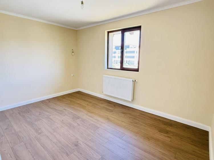 Giroc | Duplex 4 camere | Garaj | Teren 326 mp | Finalizat complet - 17
