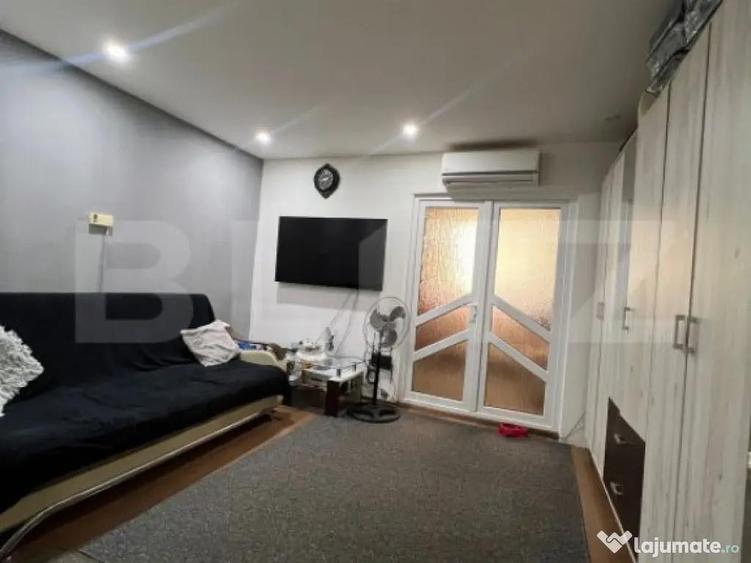 Garsoniera de vanzare, decomandata , zona Micro 3 - 6