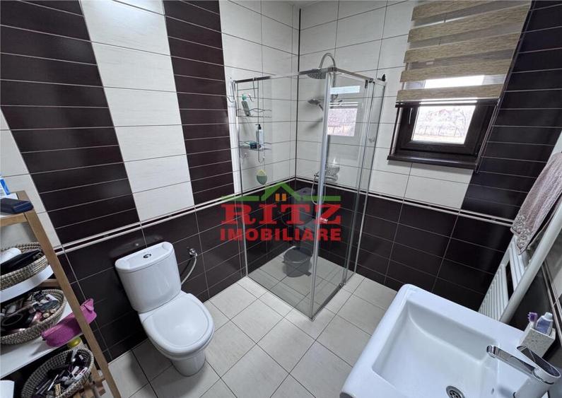 Vila garaj, zona Palatul de Justitie! - 14