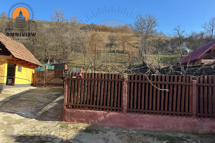 Casă cu teren mare în Ormeniș, lângă râu – la 30 km de Brașov - 5