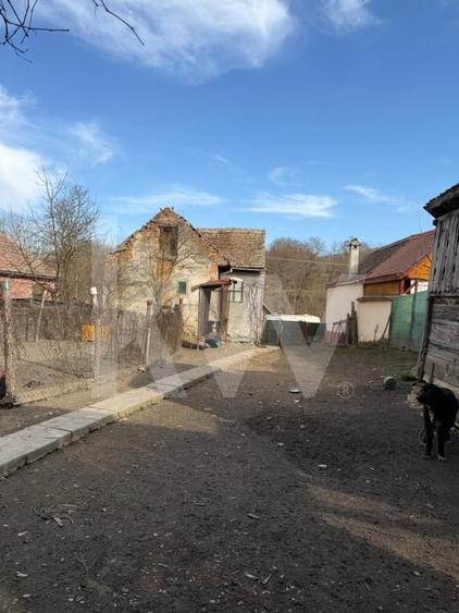 Casa cu potential deosebit in Vesud – ideala pentru un nou inceput la tara - 5