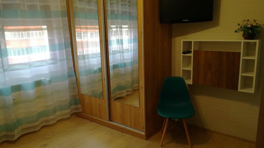 Proprietar, vand garsoniera in bloc reabilitat termic, complet mobilata, et 9/10 - 4