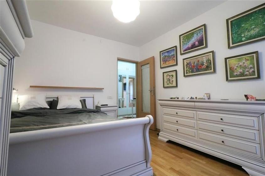 Apartament 3 camere, 2 bai,  Centru Casa de pensii - 9