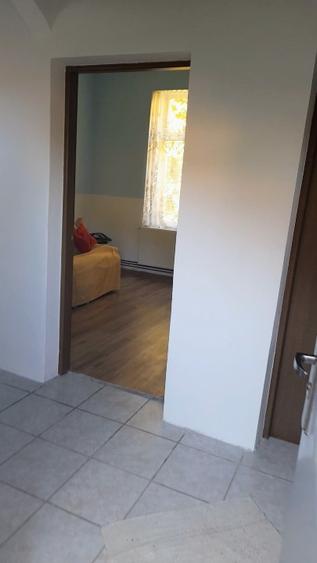 Apartament la curte comună cu 2 intrari - 2