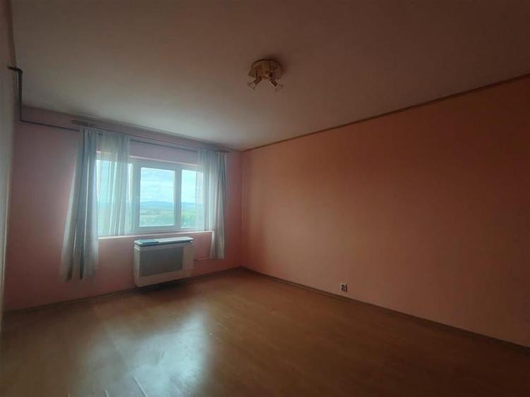 RECO Apartament 2 camere decomandat - 3