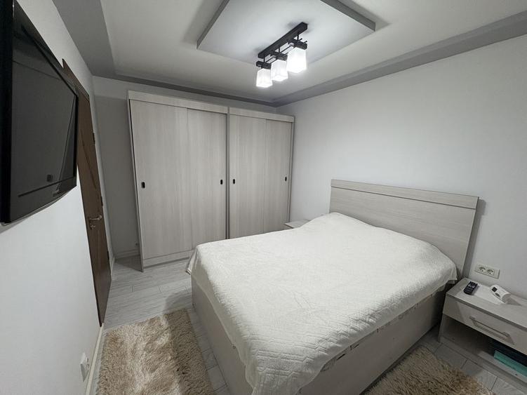 Vand apartament 3 camere ultracentral - 1