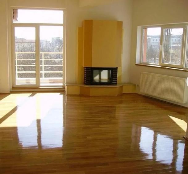 Duplex 350 mp/terasa/sauna/5 dormitoare la inchiriat - 1