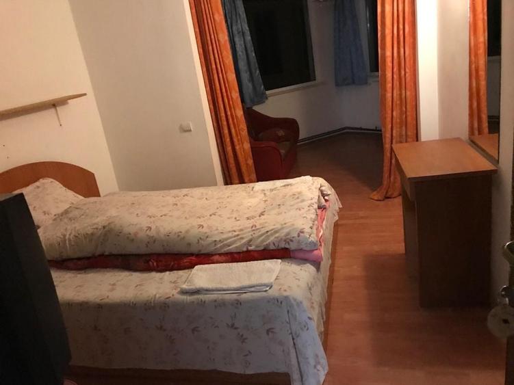 Vila de vanzare pe valea Cernei, langa Baile Herculane - 2