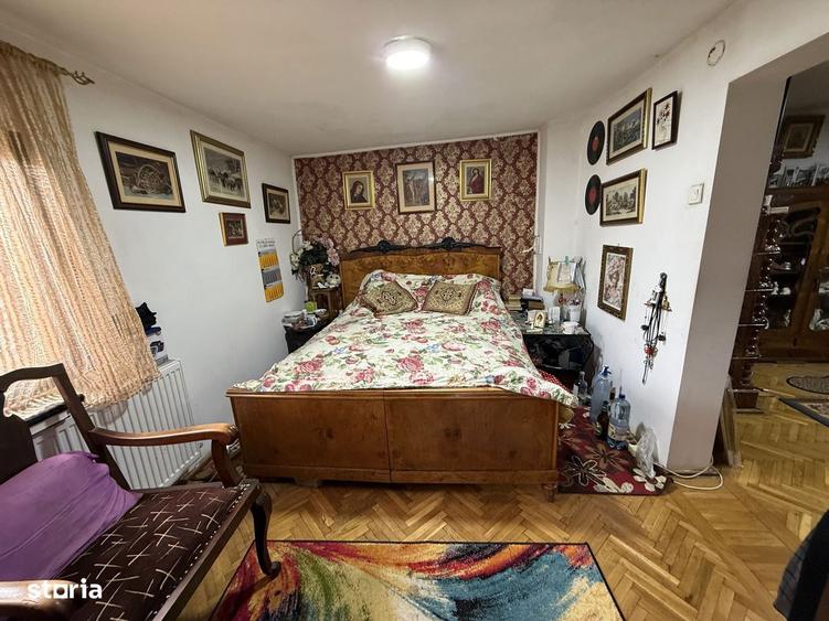 Casa corp C1 84mp + casa corp C2 51mp+garaj+ gradina si teren 889mp - 20