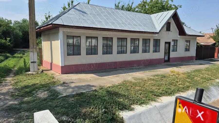Casa cu spatiu comercial si livada de vanzare - Crangu - Teleorman - 10