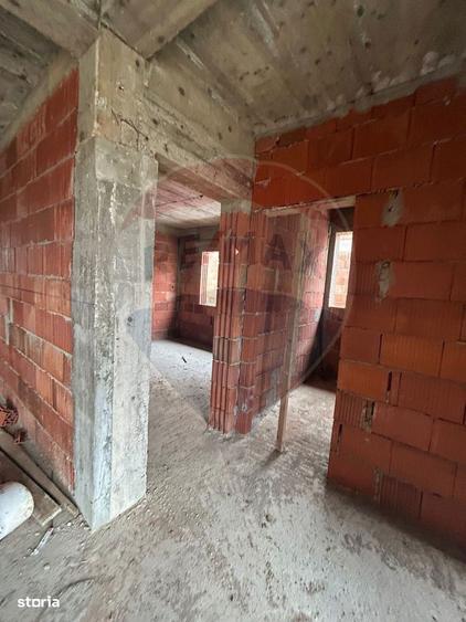 Casa / Vila Bariera Valcii - 7