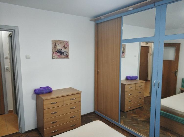 Centru -- Apartament complet mobilat si utilat - 4