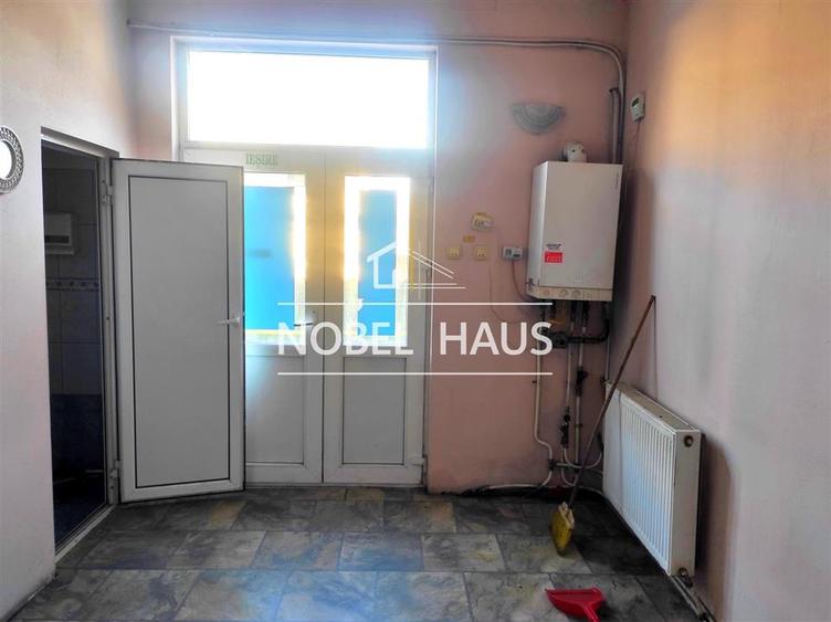 Spatiu comercial si teren intravilan 500 mp, Barlad, str Republicii - 6