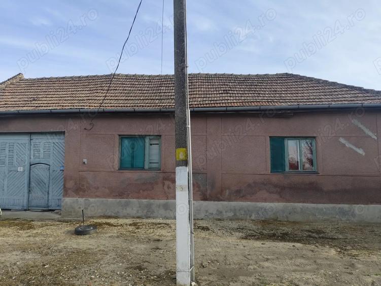 Vand casa cu teren sat Sarbova - 10