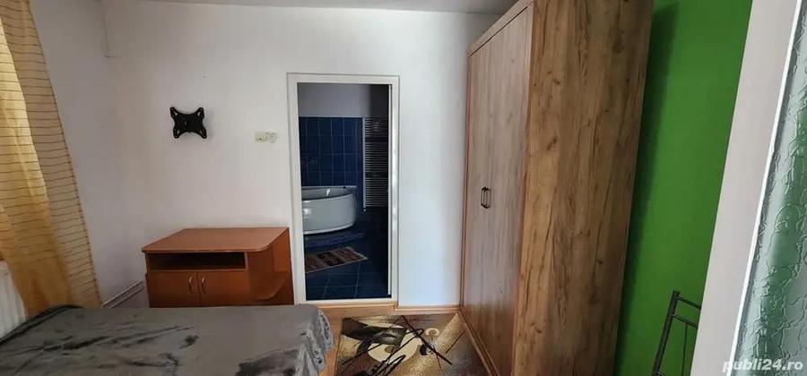 casa de inchiriat , 3 camere, frigider, masina de spalat , centrala pe gaz - 2