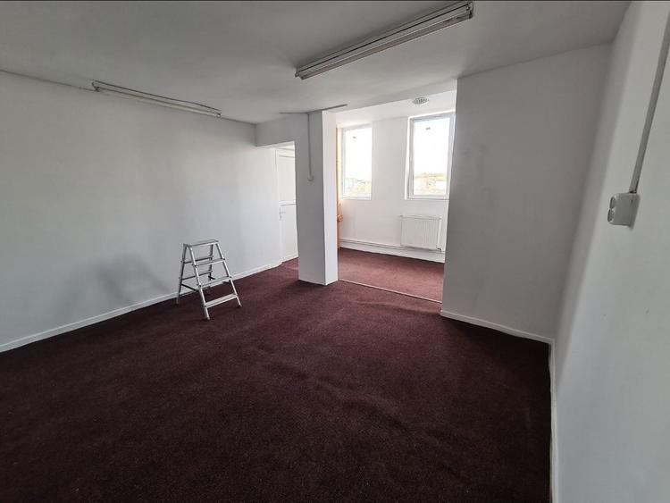 Birou de inchiriat - 1