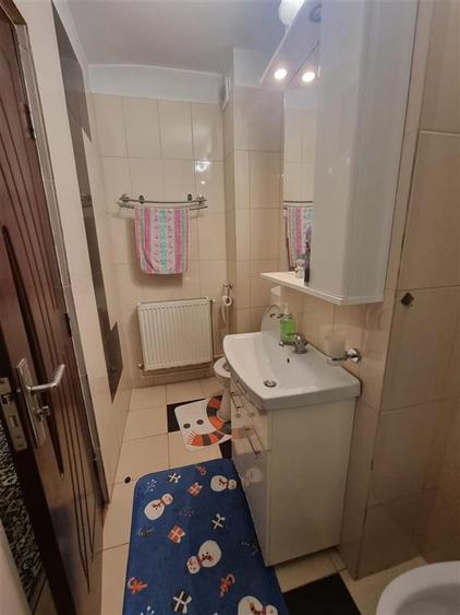 Apartament 4 camere decomandat - etajul 2 - bloc din 1980 - 90 mp - 12