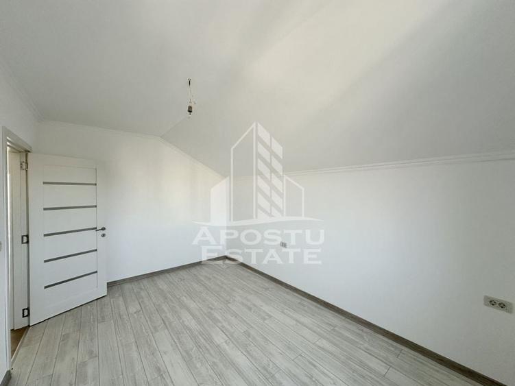 Jumatate de duplex cu 4 camere, teren 325 mp, Becicherecu Mic - 8