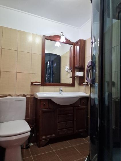 Complex Turistic - 900 mp utili -  teren 3000 mp - Piscina - zona turistica - 17