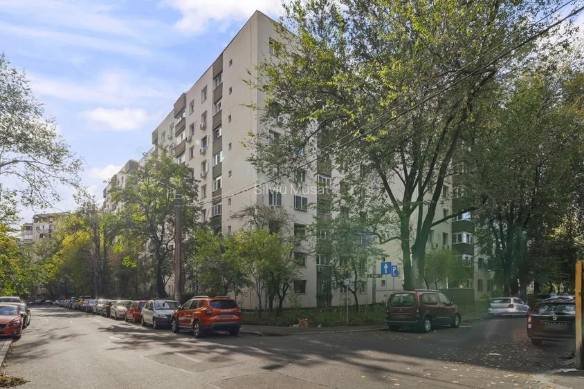 Crangasi, apartament 4 camere, 81mp utili, et. 3/8, bloc izolat termic Crangasi, apartament 4 camere, 81mp utili, et. 3/8, bloc izolat termic