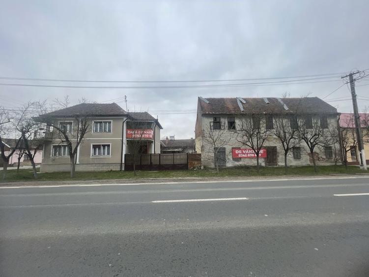 Casa de vanzare la drumul national, 2 pozitii, 2 CF-uri - 1