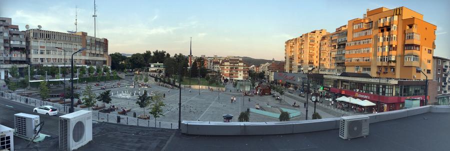 Inchiriez apart. 3 cam ultracentral,blocul fostul Union, cu terasa si vedere al intregului centru de la ceas. - 7