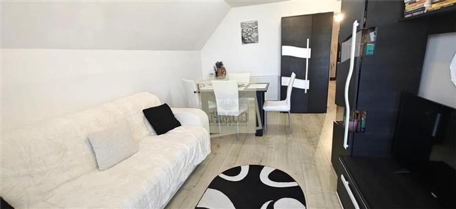 Apartament  4 camere 2 bai si loc parcare zona Valea Aurie - 3