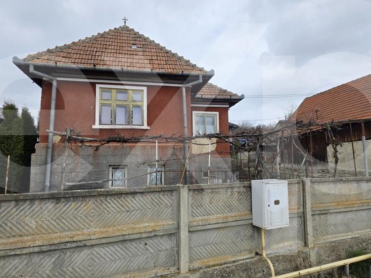 Casa + anexe gospodaresti pe teren generos in Rediu, com. Aiton, jud. Cluj - 5