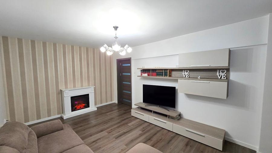 Apartament renovat 3 camere, 2 bai, loc parcare, decomandat, Gavana 3 - 1
