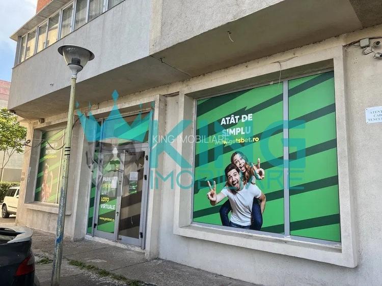 Spațiu comercial, 100 mp în Poarta 6