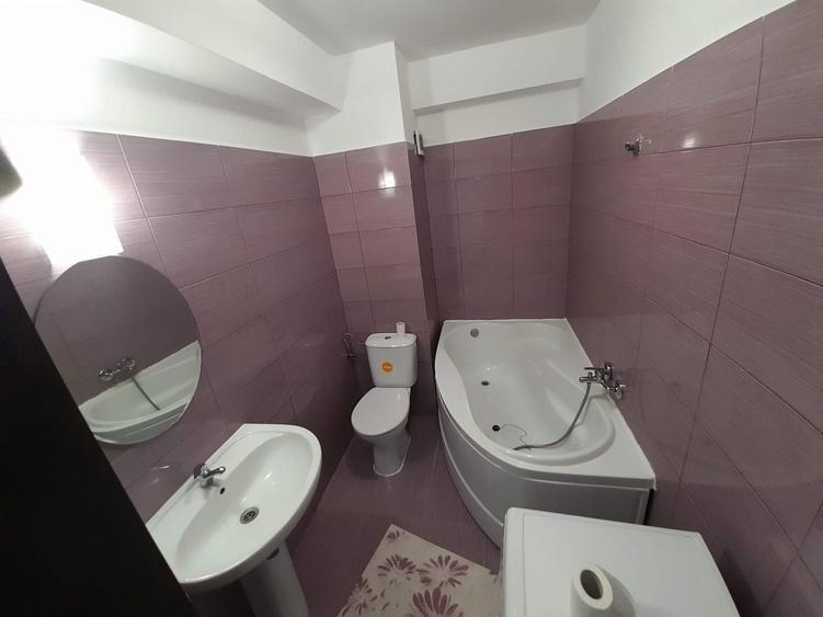 Inchiriez Garsoniera noua , zona Tractorul Mall Coresi - 7