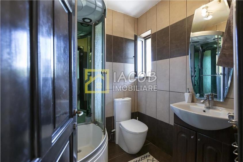 Vila cu 6 camere, 952 mp teren, Saucesti, Bacau - 17