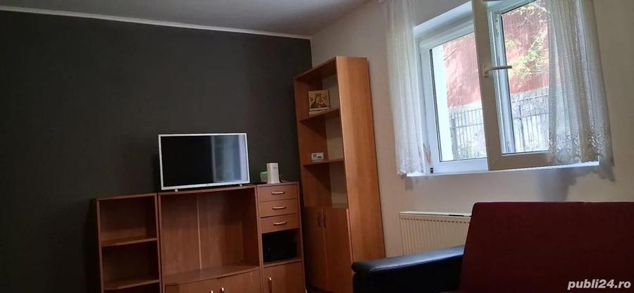 Vand garsoniera renovata ,mobilata in Azuga ,langa partia de ski - 3