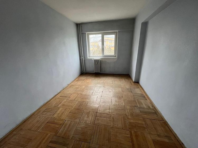 Apartament 3 camere zona Spital Județean – 76 mp - etaj 2/4 - 3