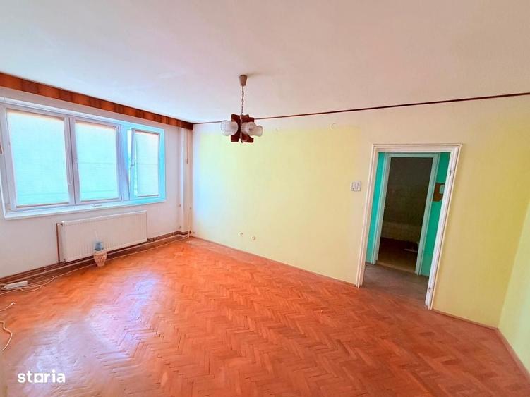 Apartament cu 2 camere decomandat în Piața Unirii