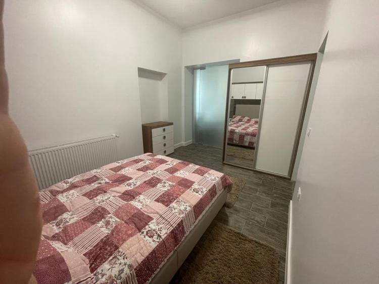 Apartament cu 2 camere decomandat, mobilat în Sinaia