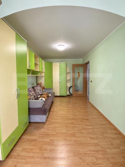 Apartament cu 3 camere decomandat, mobilat în Burdujeni