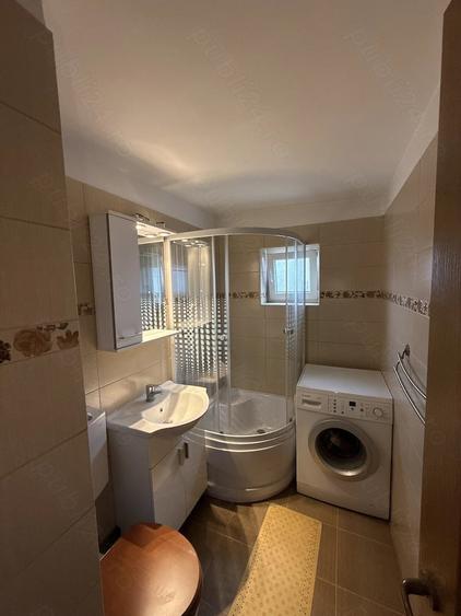 Apartament 2 camere, semidecomandat, Zona Centrala, Pucioasa - 1