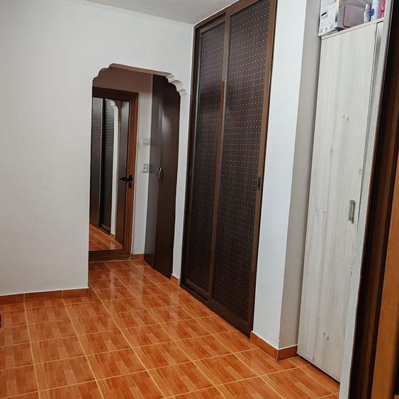 Vand apartament 2 camere Mioveni,multiple imbunatatiri - 1