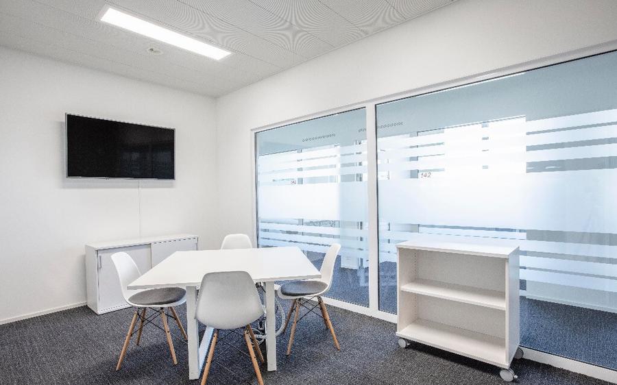 Alatura?i-va unui mediu de co-working cooperativ in Regus Iride - 2