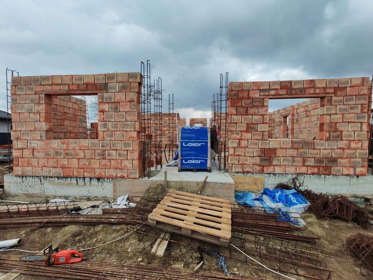 Casa parter in Serbanesti! - 1