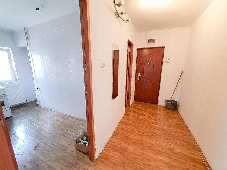 Garsoniera Tudor Vladimirescu Pitesti - 3