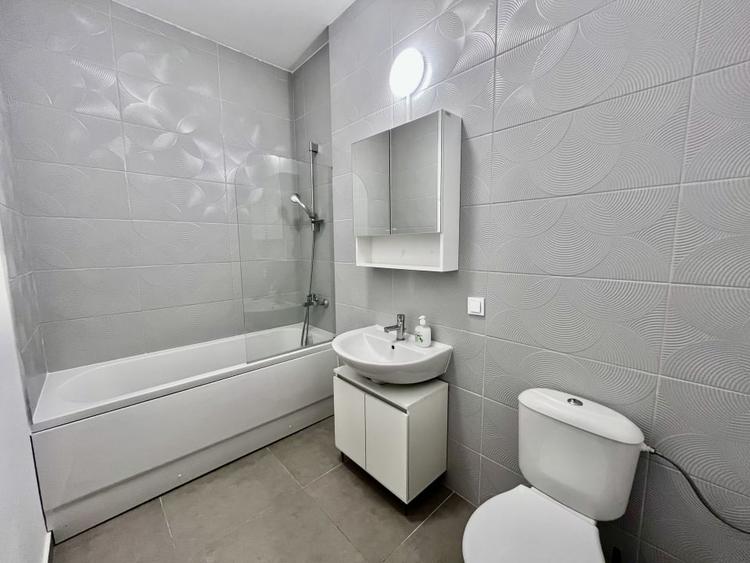 Apartament cu 3 camere in Tractorul - 9