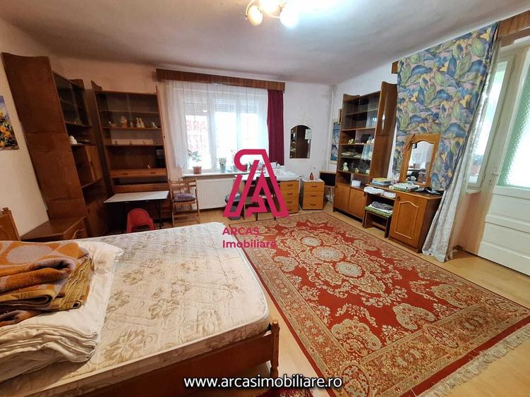 Casa de vanzare 7 camere, teren 1000 mp Sub Arini! - 22