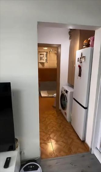 Proprietar vand apartament 2 camere - 3