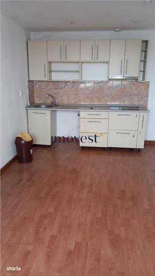 De inchiriat: Apartament cu 2 camere in zona Closca - 2
