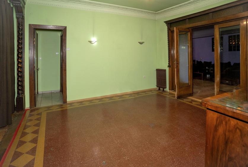 Apartament central cu terasa, o proprietate cu caracter unic și echilibrat. - 9